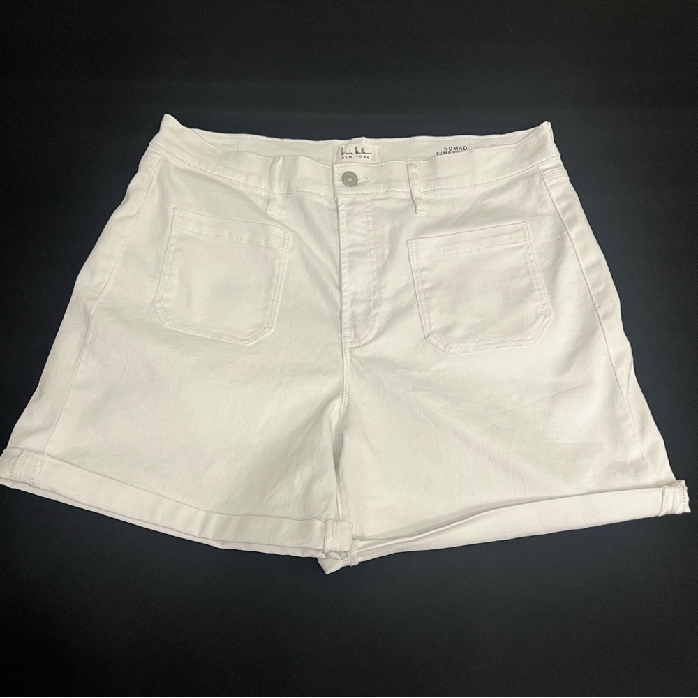 Nicole Miller New York Nomad Super High Rise Women's white shorts size 14.
